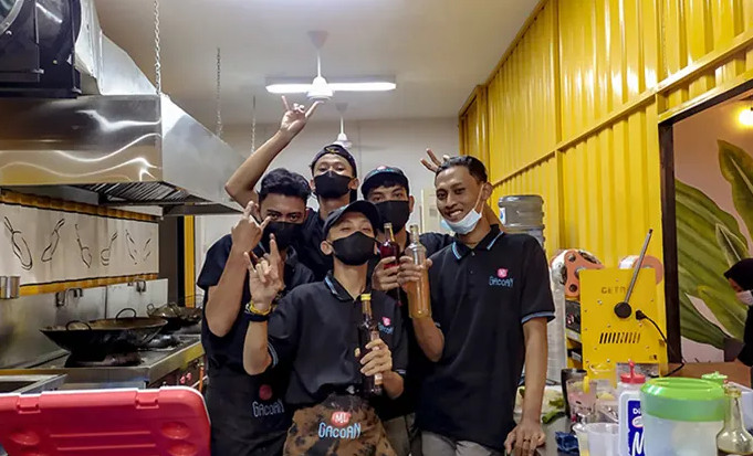 Berapa Sih Gaji Crew Mie Gacoan